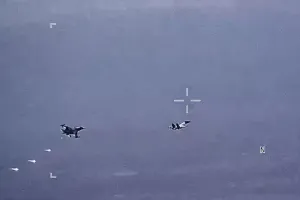  MQ-9 के सामने दागे फ्लेयर्स, रूसी विमानों ने रोका अमेरिकी ड्रोन का रास्ता !